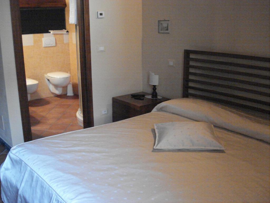 La Campana D'Oro Hotel Beverino Cameră foto
